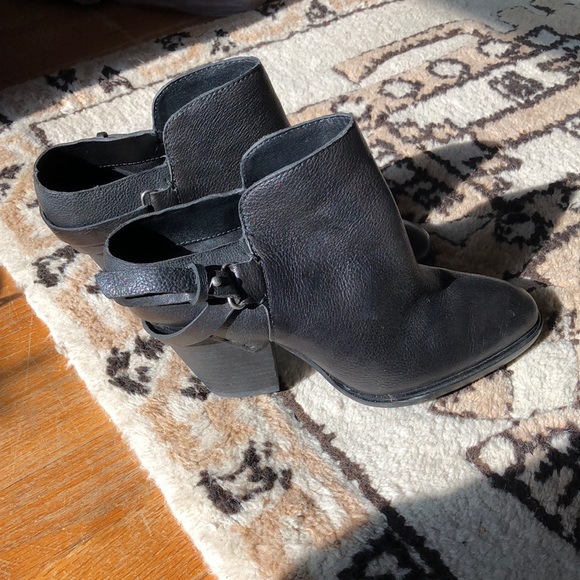 Dolce Vita | Heeled Mule Leather Booties - Picture 1 of 5